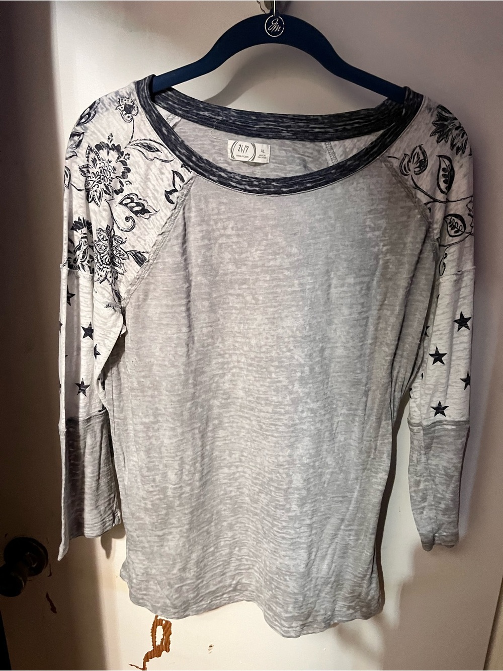 Maurices Heathered Light Gray Raglan Top with Floral & Star Sleeves